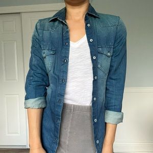 Zara Blue Jean button-up Shirt/Jacket. Women’s size US XS